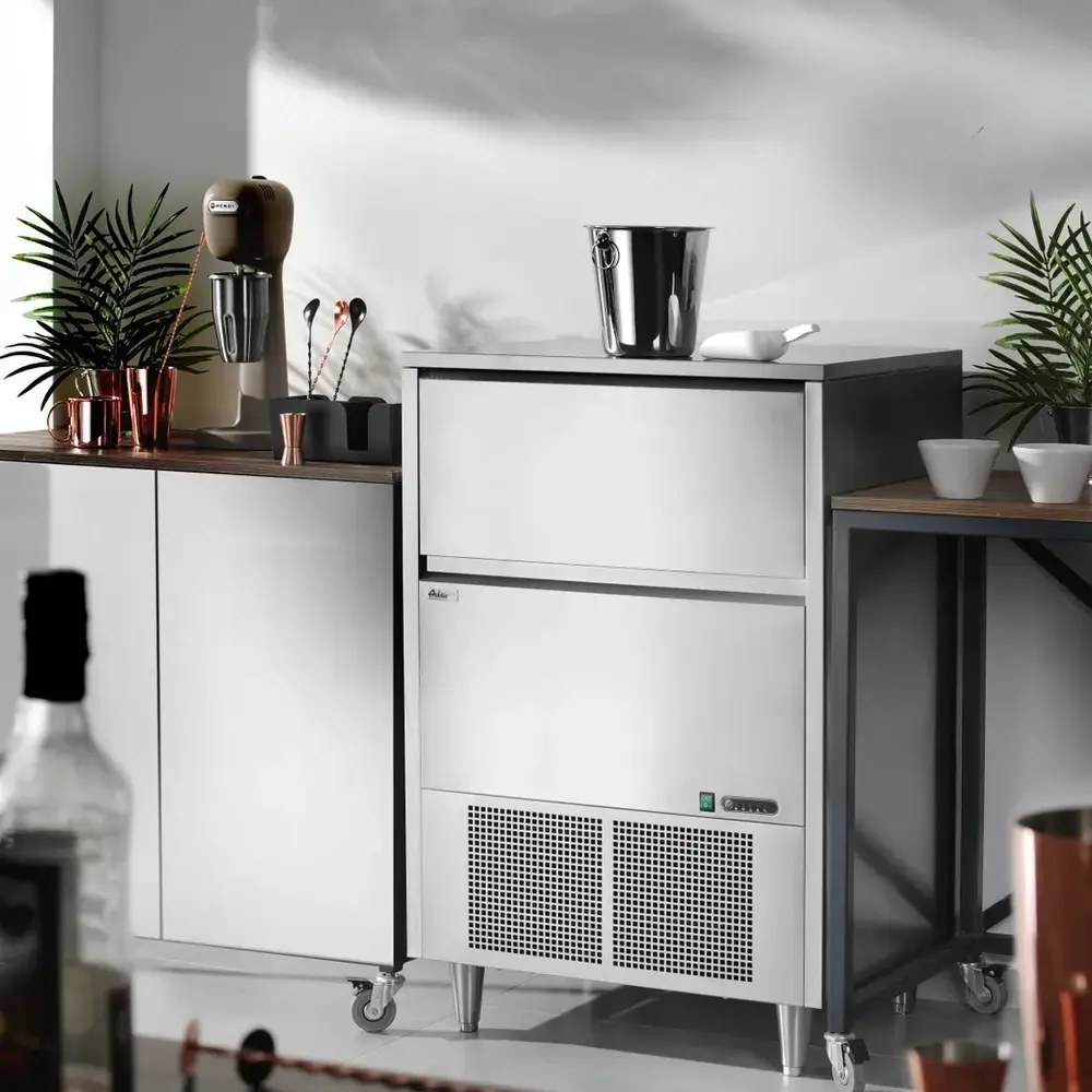 Arktic by Hendi Ijsblokjesmachine | Volle Blokjes | 90kg/24u | Bunker 42kg | Luchtgekoeld | 730x600x1136(h)mm