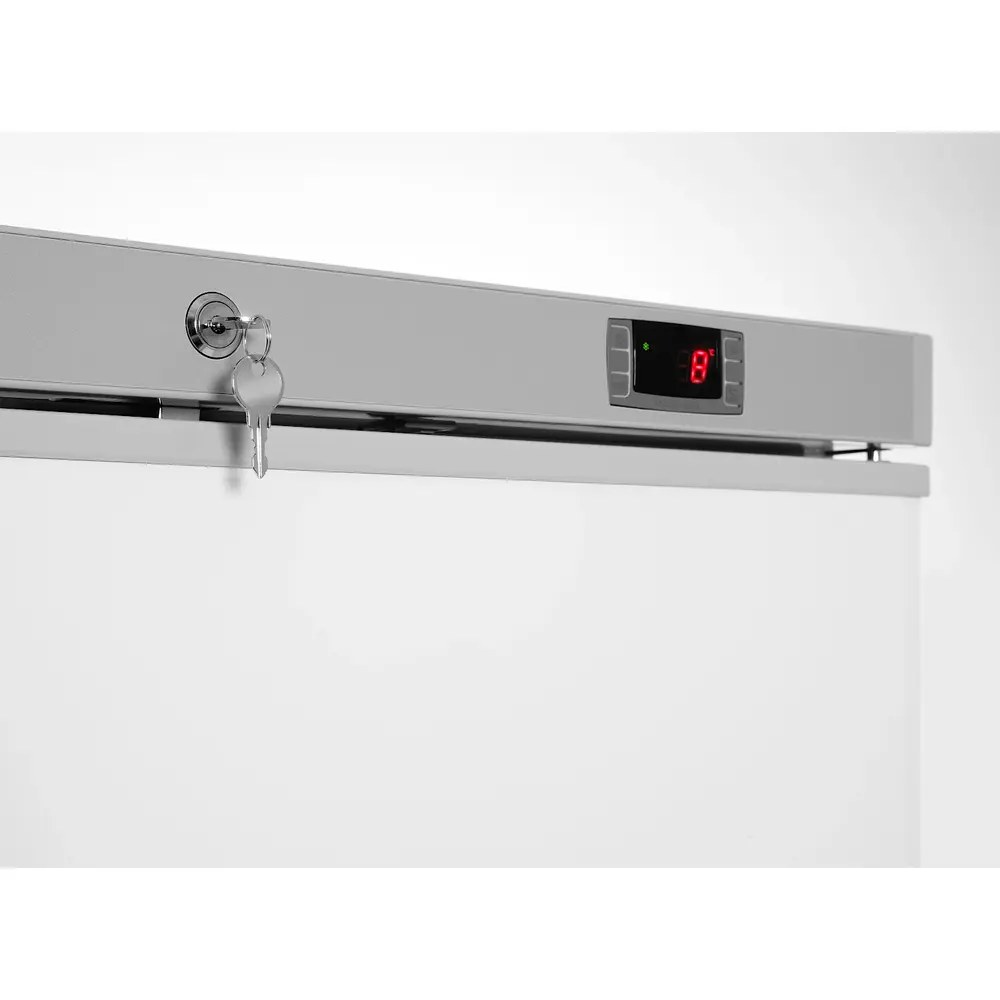 Arktic by Hendi Koelkast | Budgetline | 600l | Wit | 0°c/+8°c | Statisch + Ventilator | Deuralarm | Wielen | 775x769x1900(h)mm