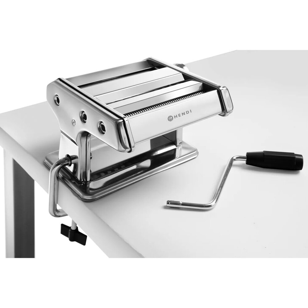 Hendi Pastamachine | Handmatig | Cap. 140mm | Instelbare Dikte (0.2-2.5mm) | Deegroller + Tagliatelle + Fettuccine | 382x440x340(h)mm