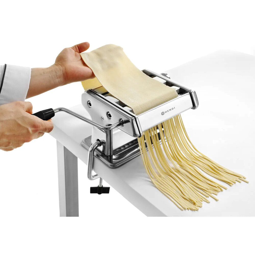 Hendi Pastamachine | Handmatig | Cap. 140mm | Instelbare Dikte (0.2-2.5mm) | Deegroller + Tagliatelle + Fettuccine | 382x440x340(h)mm