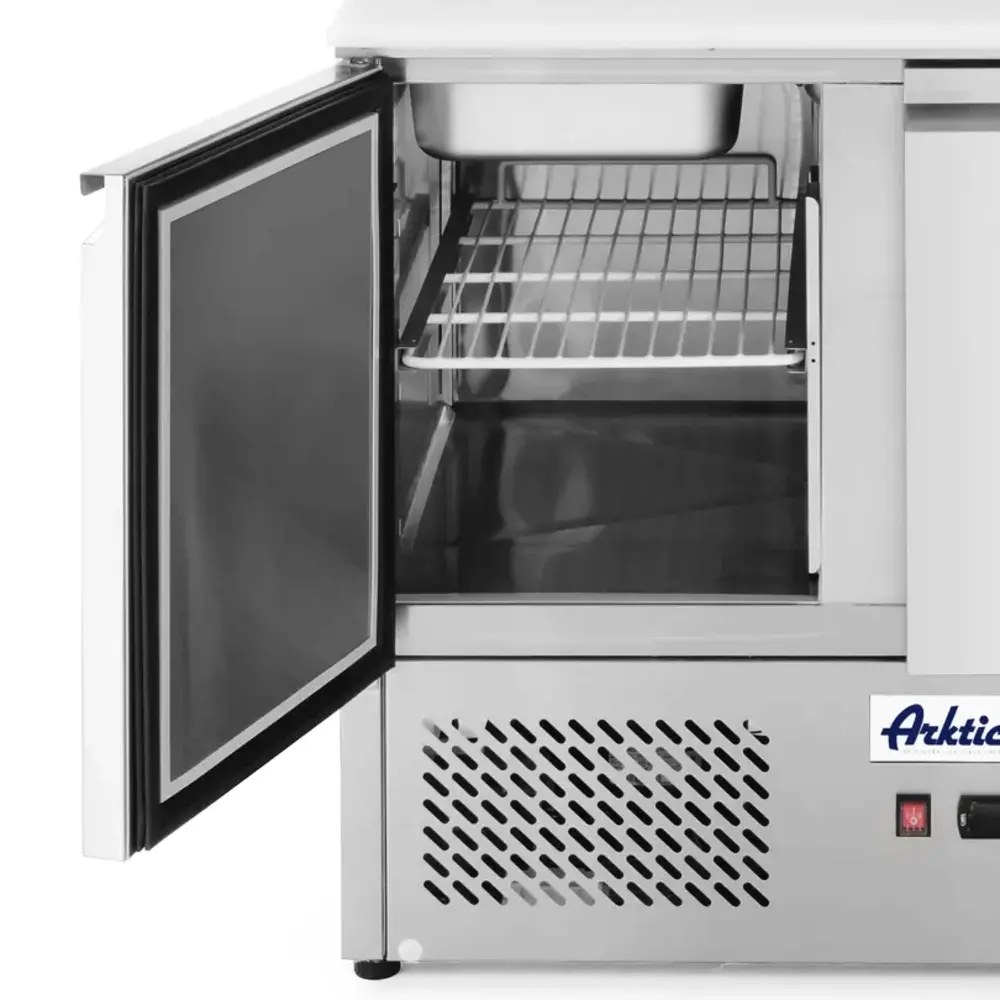 Arktic by Hendi Saladette | Kitchenline | 300l | 2 Deuren (1/1 Gn) | Boven 2x 1/1 GN + 3x 1/6 GN | -2°c/+8°c | Geforceerd | Glasopzet + Snijblad | 900x700x880/1300(h)mm