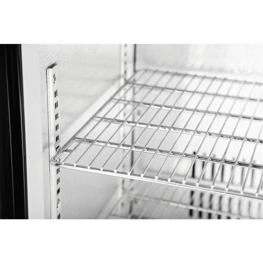 Polar Blastchiller | 3 Niveaus (1/1 Gn) | Max. 12kg (koelen) / 8kg (vriezen) | 0.7kw (230v) | Touchscreen | Wielen (geremd) | 804x826x965(h)mm