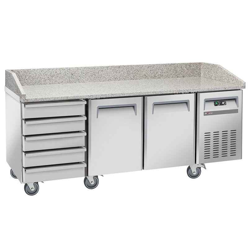 Koeltafel Voor Pizzeria, 2 Deuren EN 600x400, 5 Neutrale Laden EN 600x400, op Wielen, 2 Met Remmen