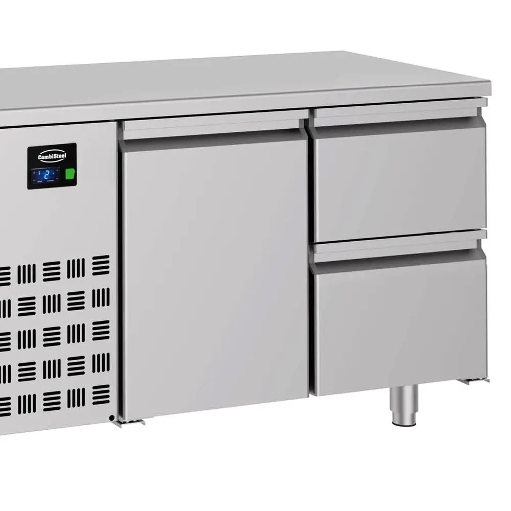 Combisteel Koelwerkbank | Energiezuinig | 632l | 3 Deuren + 2 Laden (1/1 Gn) | -2°c/+8°c | Geforceerd | 0.31kw | 2270x700x850(h)mm