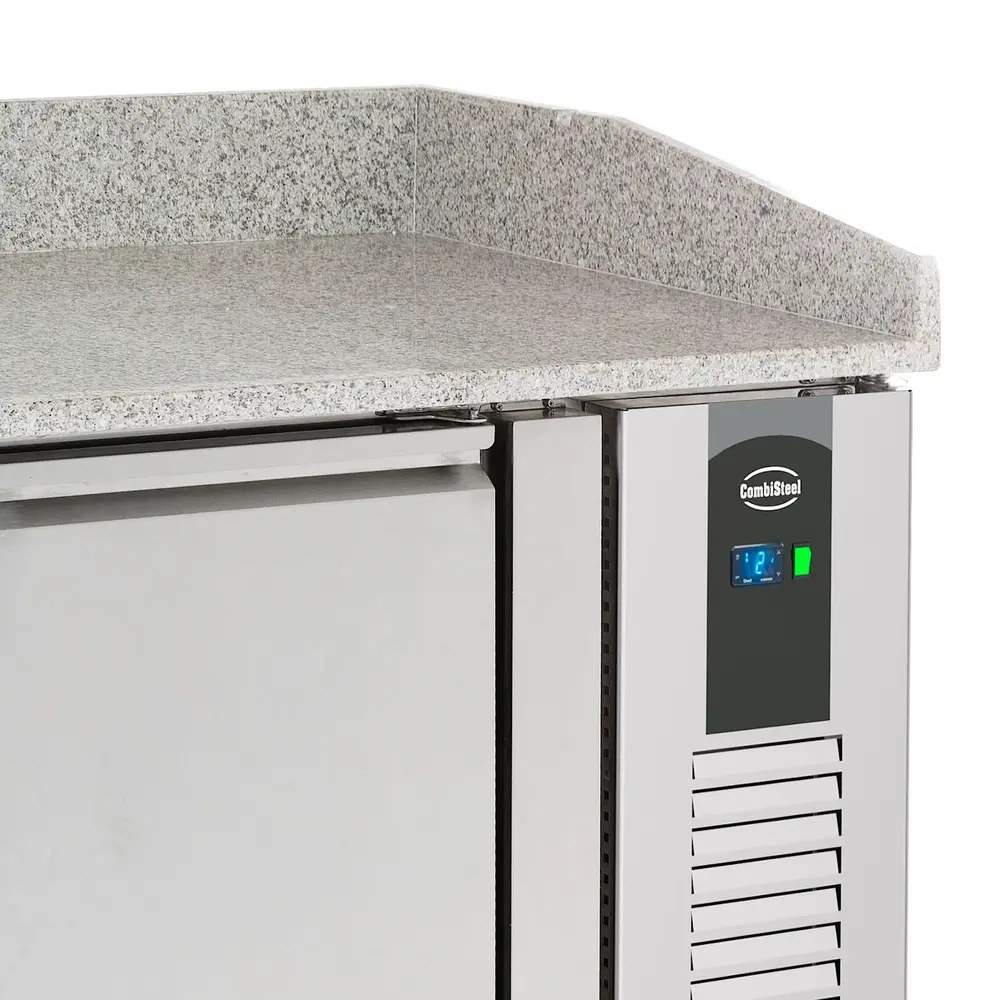 Combisteel Pizzawerkbank | Standard Line | 580l | 3 Deuren (en600x400) | +2°c/+8°c | Geforceerd | 2025x800x1000(h)mm