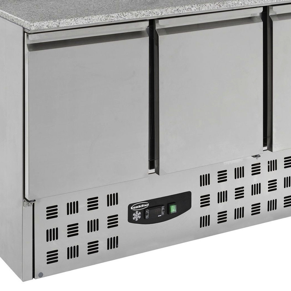 Combisteel Pizzawerkbank | 402l | 3 Deuren (1/1 Gn) | Boven 8x 1/6 GN | +2°c/+8°c | Statisch + Ventilator | 1368x700x1090(h)mm
